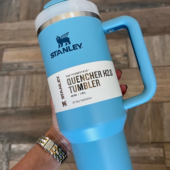Stanley 40 oz. Quencher H2.0 tumbler in pool - Picture 3 of 7